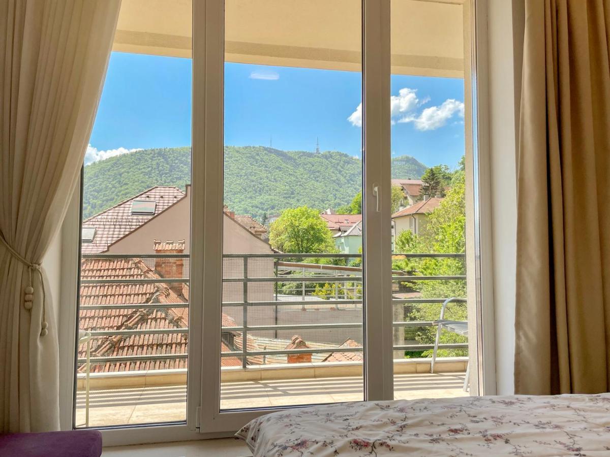 Central Premium Apartment Brassó Kültér fotó
