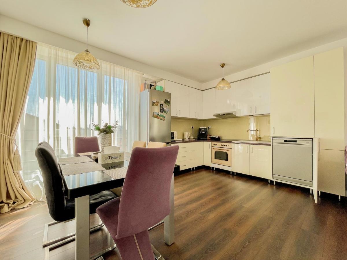 Central Premium Apartment Brassó Kültér fotó