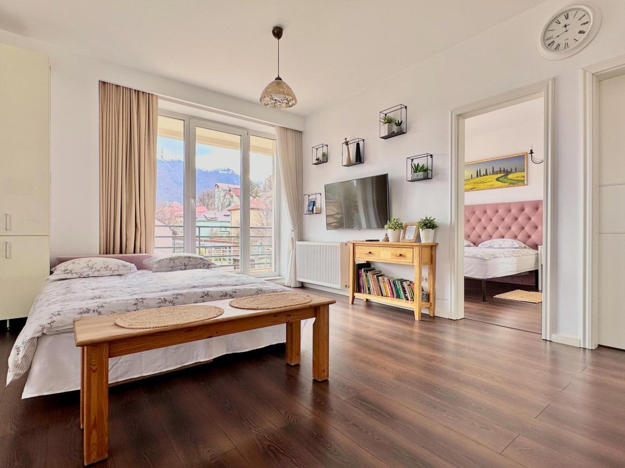 Central Premium Apartment Brassó Kültér fotó